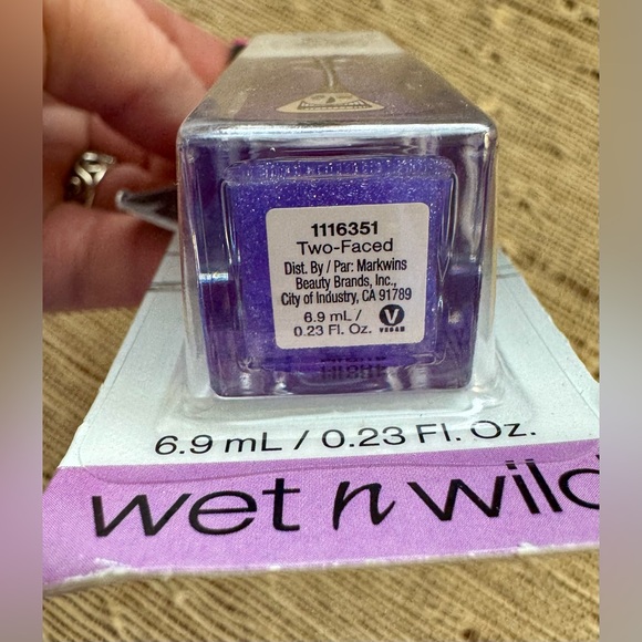 Wet n Wild Nightmare Before Christmas Color Changing Lip Oil | Color - Two-Faced - Picture 6 of 12